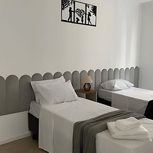 0432 - Apto Com 2 Dorms Para 6 Hospedes